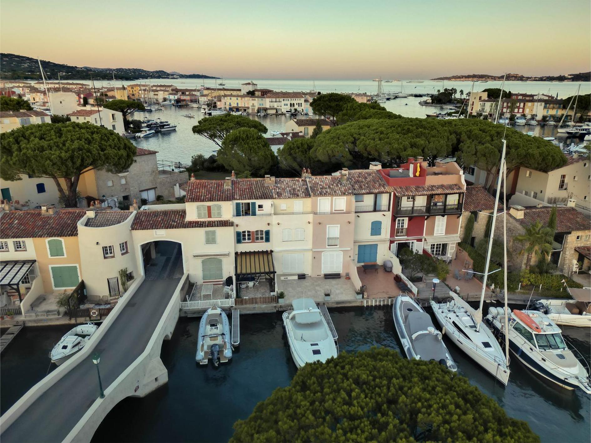 Huebsches Haus Direkt Am Wasser, St. Tropez 15 Min! Villa Гримо Екстериор снимка